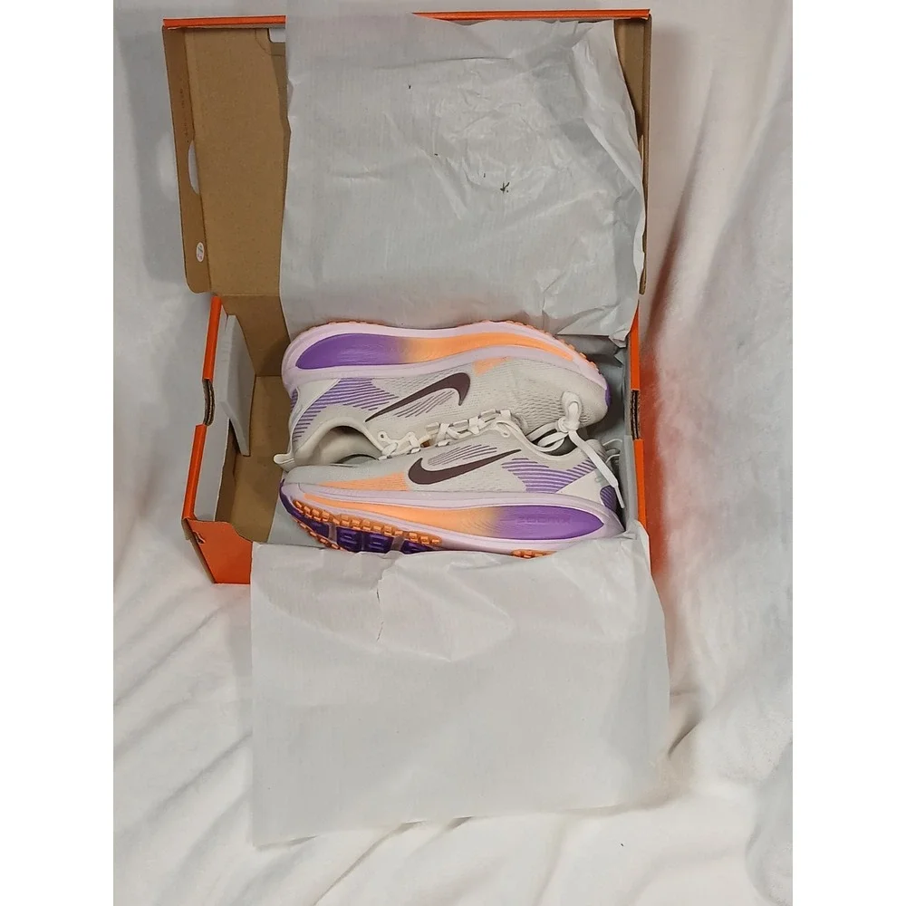 New Women's Nike Vomero 18 Chalk Tattoo Pink Foam HM6804-113 Size 8